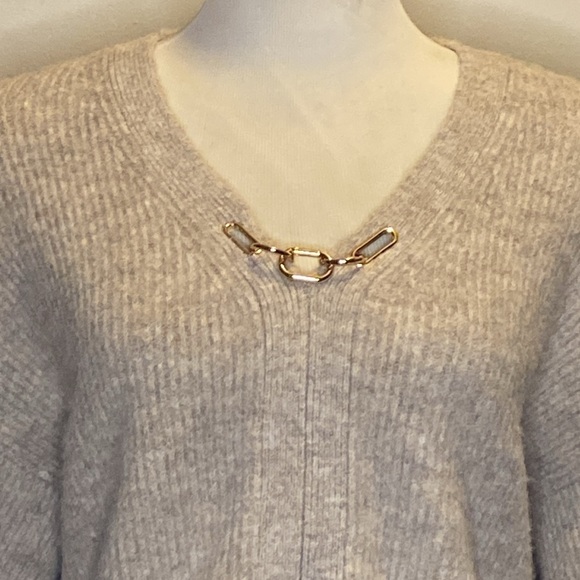 1. STATE Chain Detail Sweater in Heather Oatmeal (sz XL) - Picture 4 of 7